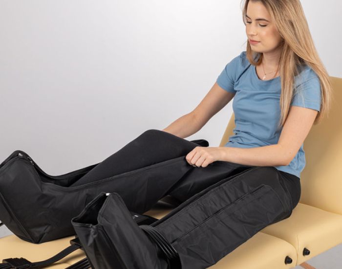 Appareil de drainage lymphatique des jambes professionnel : pourquoi l'intégrer dans votre cabinet de kinésithérapie ?
