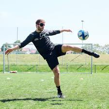 Kit-de-football-pour-un-entraînement-neuro.jpg
